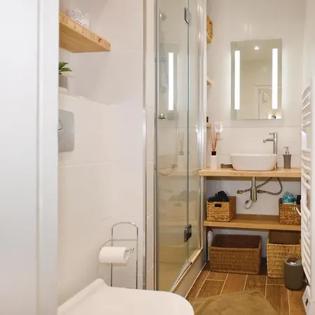 Beautiful In Bastia W/ Wifi And 1 Bedrooms דירה