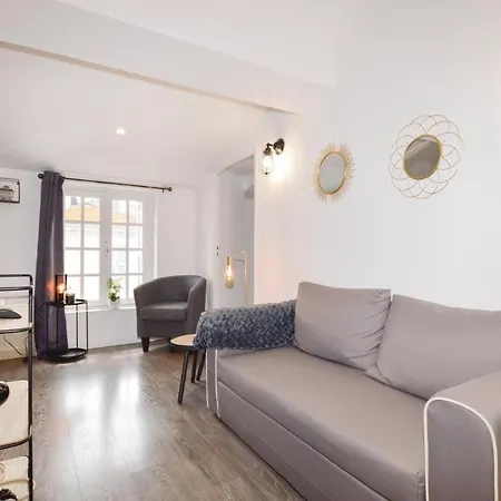 Beautiful In Bastia W/ Wifi And 1 Bedrooms *
